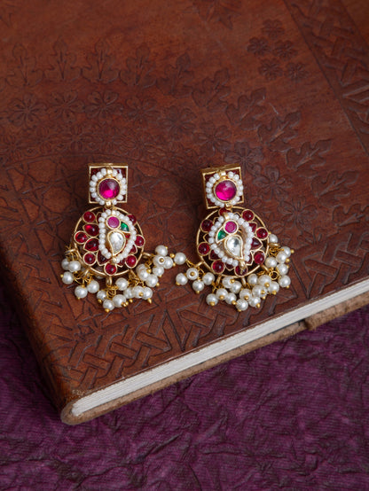 Dharini fusion kundan choker
