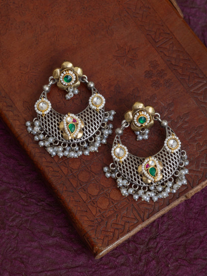 Swati fusion kundan choker