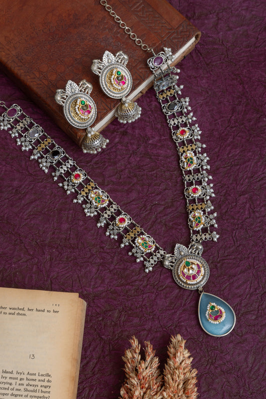 Chhaya fusion kundan necklace