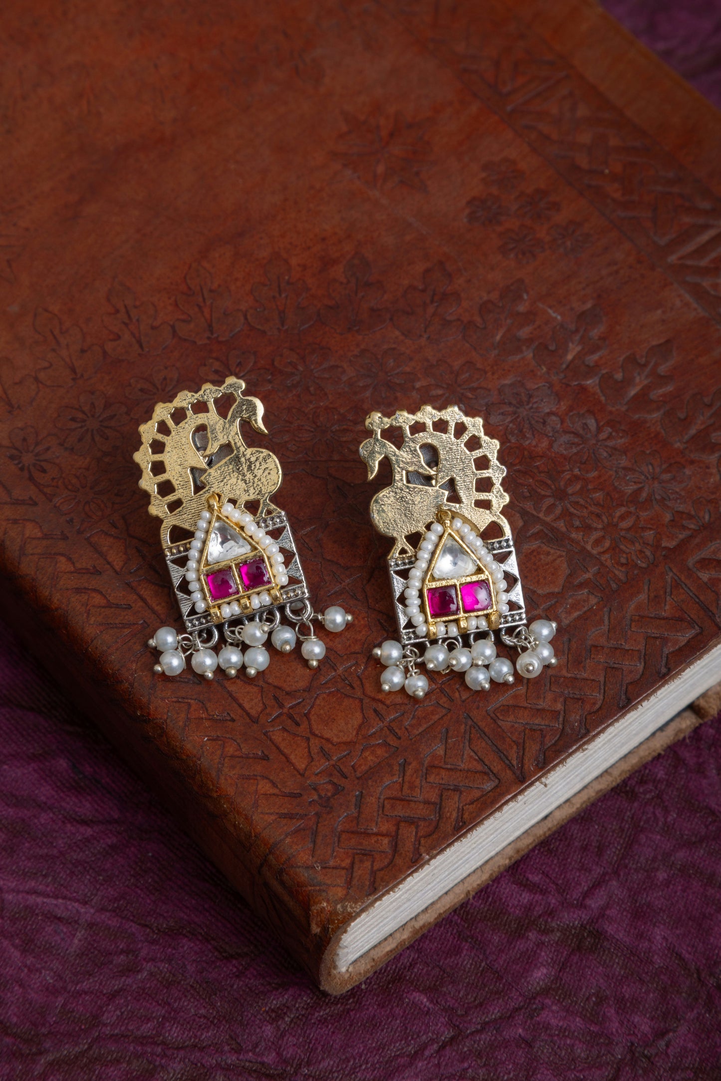 Pavitra fusion kundan necklace