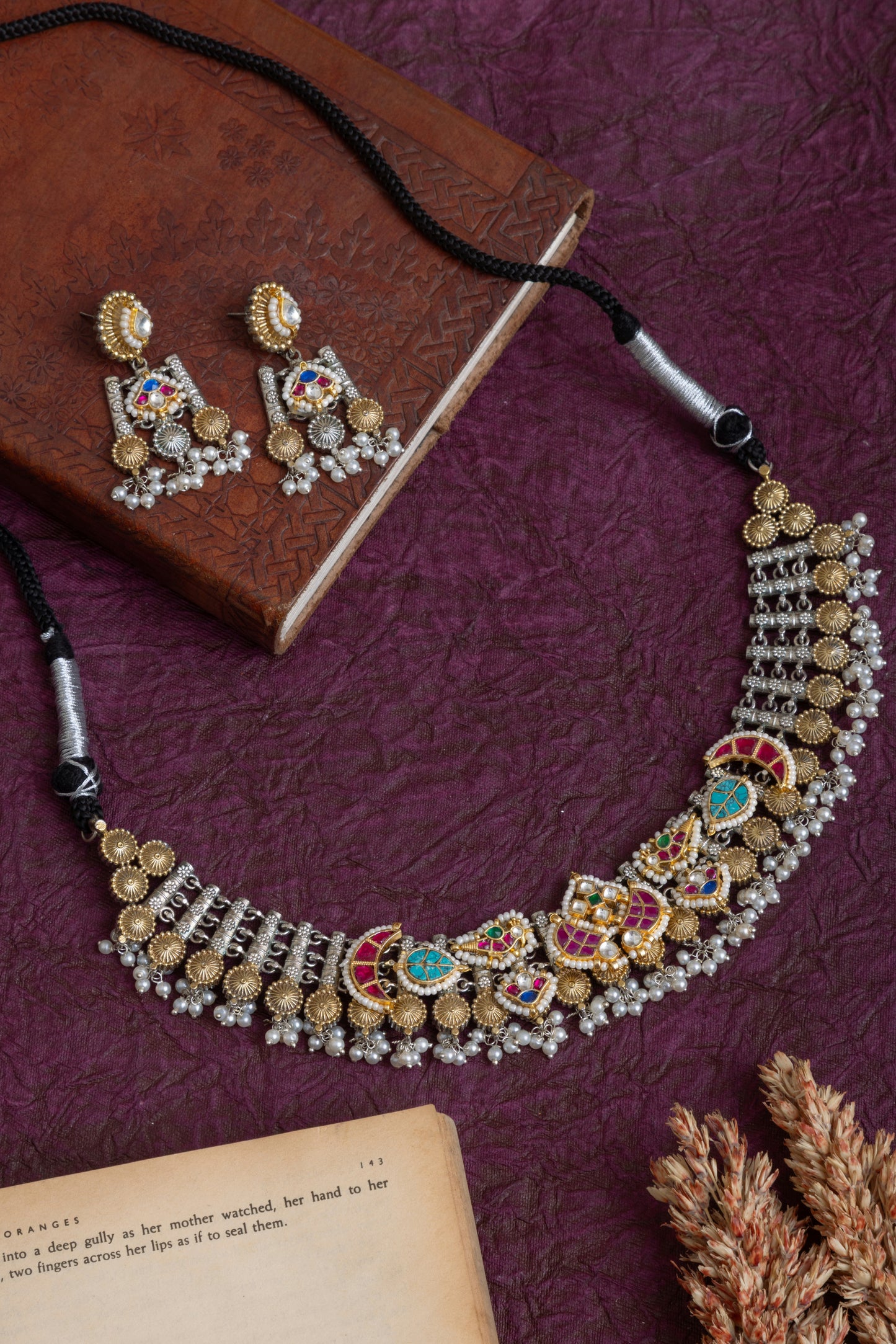 Kajal fusion kundan choker
