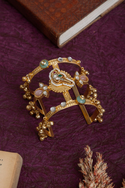 Raha gold handcuff