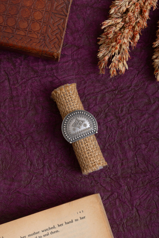 Half circle antique ring