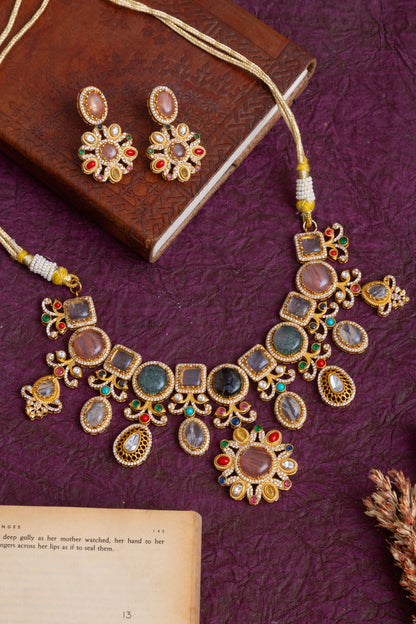 Sarvani Russian stone choker