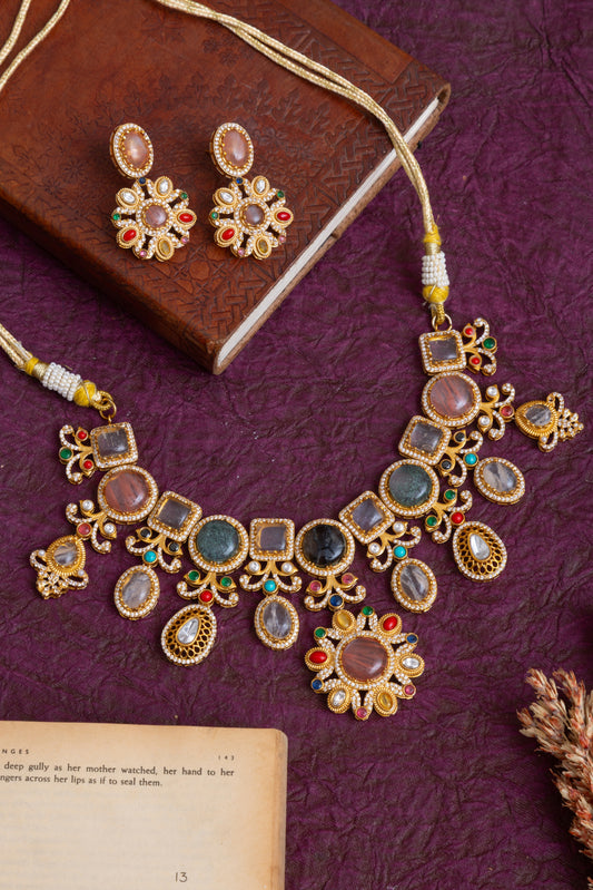 Sarvani Russian stone choker