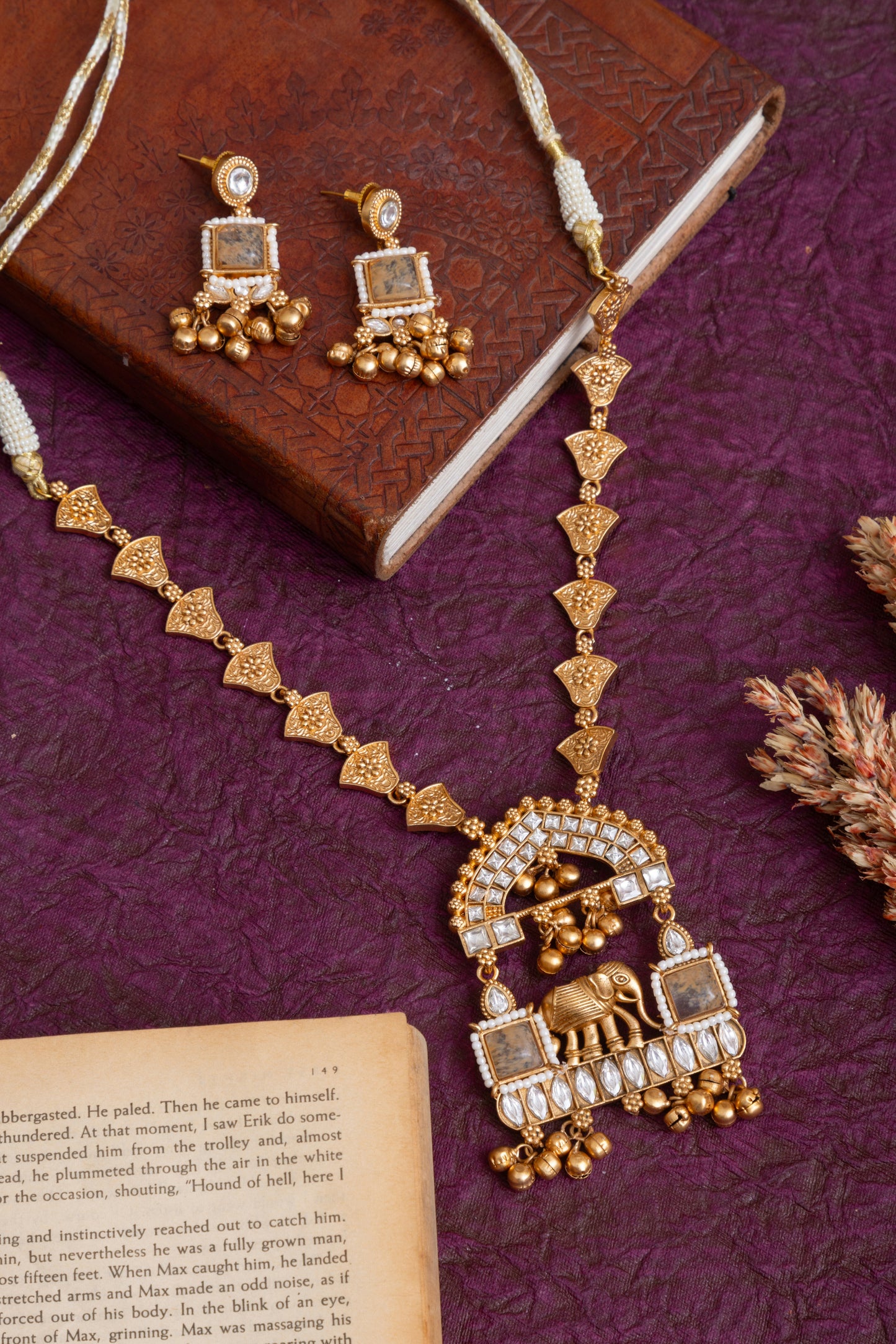 Kinnari elephant Russian stone necklace