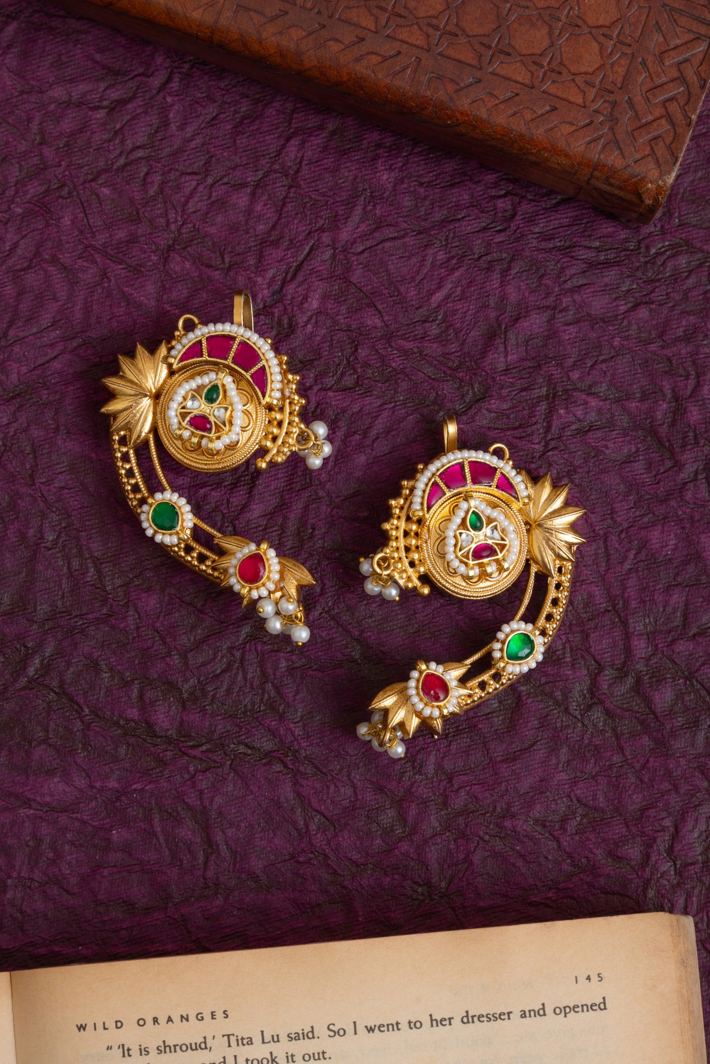 Mehrunisha kundan gold earcuff