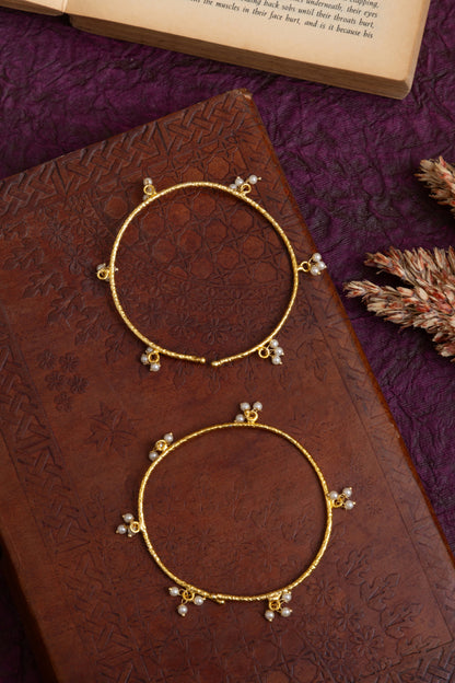 Pearl bangles pair