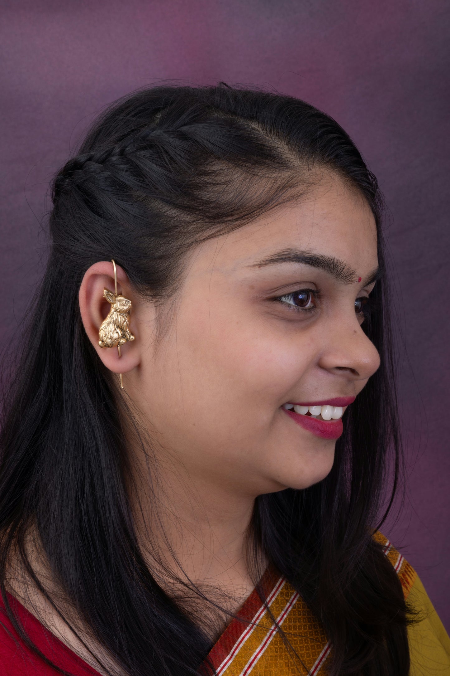 Rabbit needle kundan gold earcuff