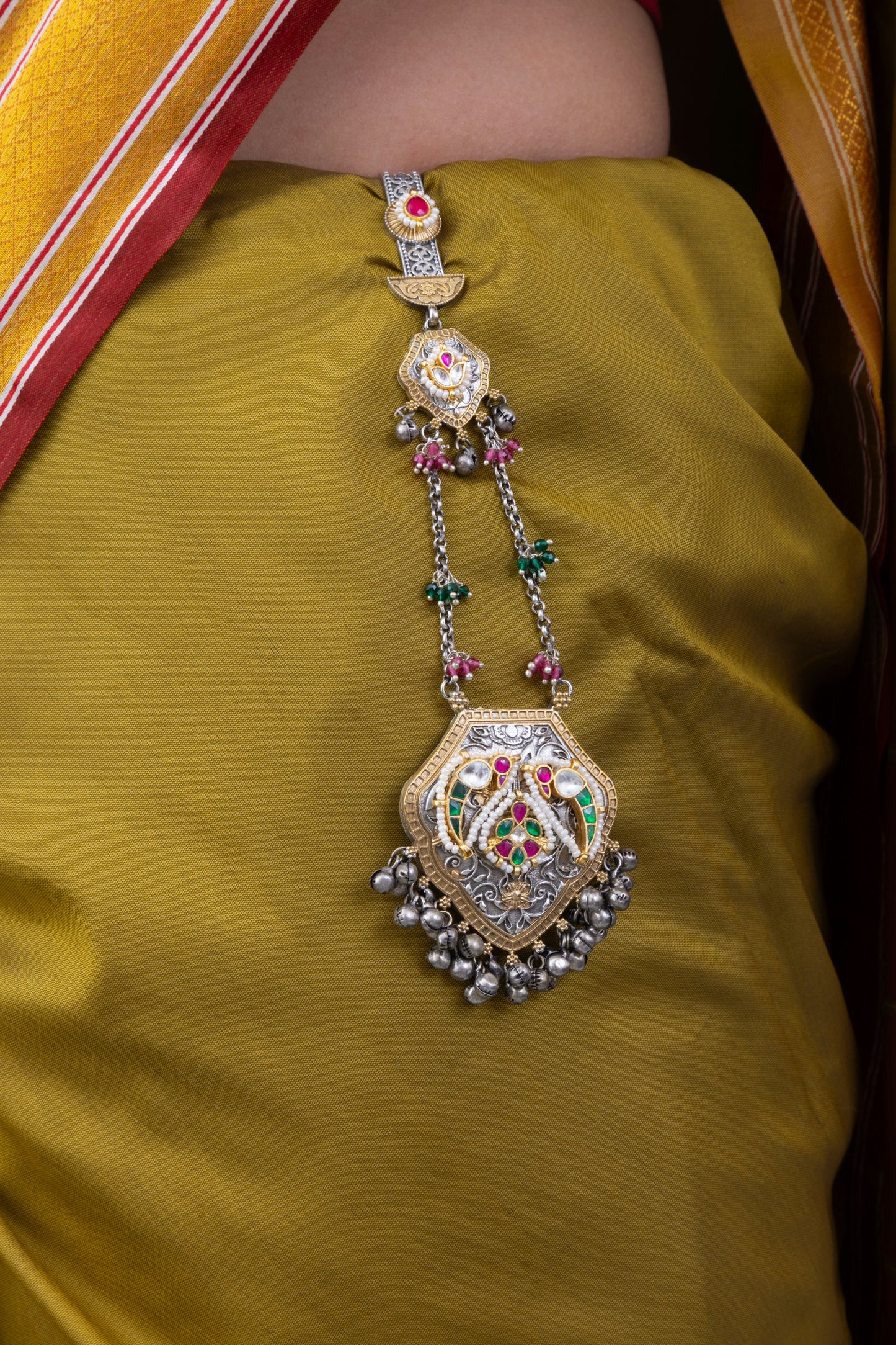 Pachi kundan fusion waist juda