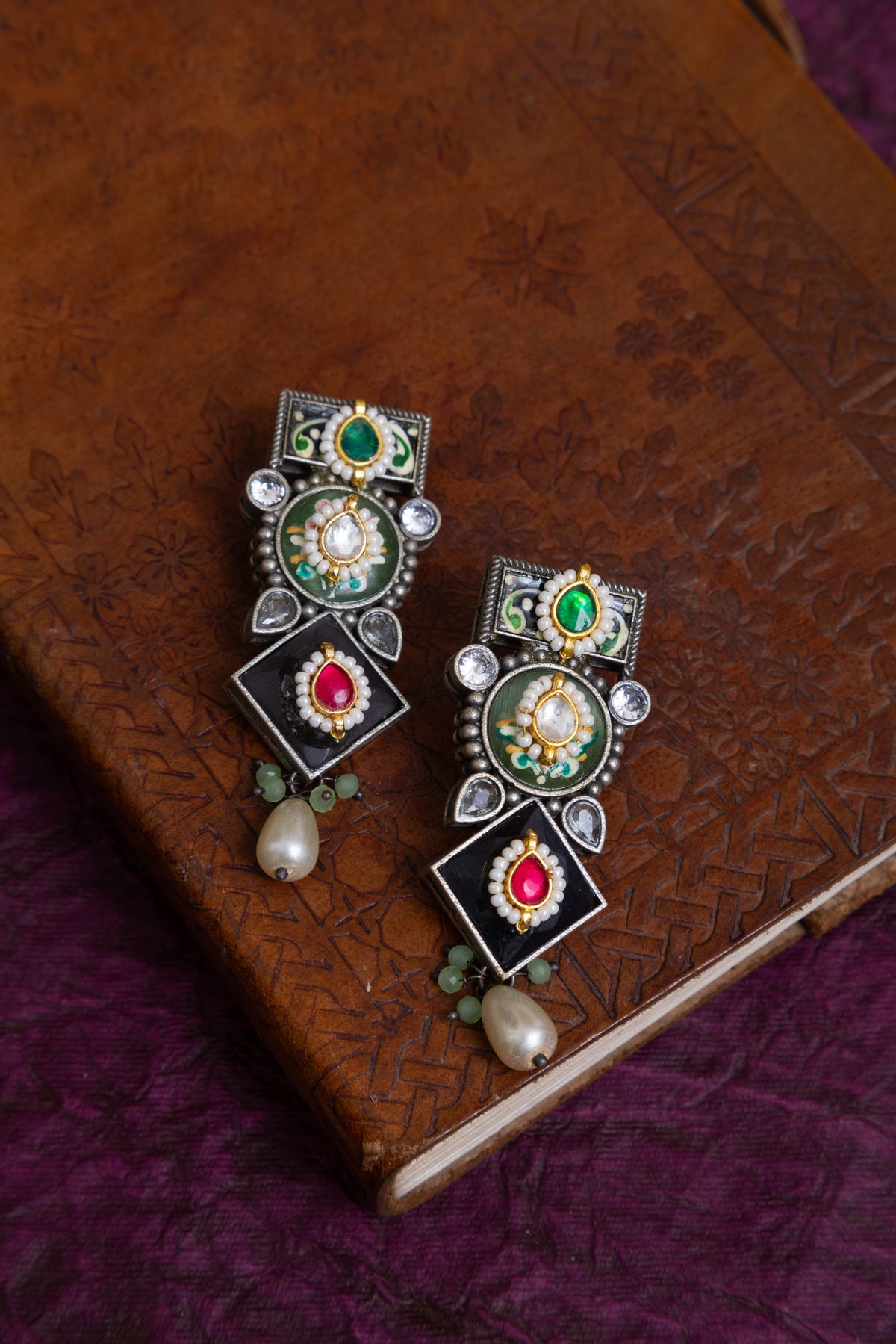 Molina hand painted stone pachi kundan necklace