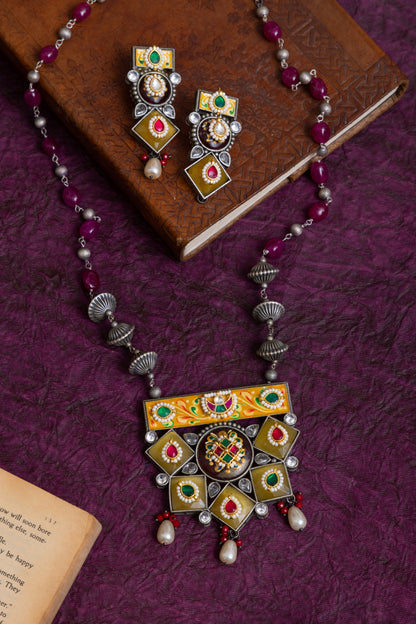 Molina hand painted stone pachi kundan necklace