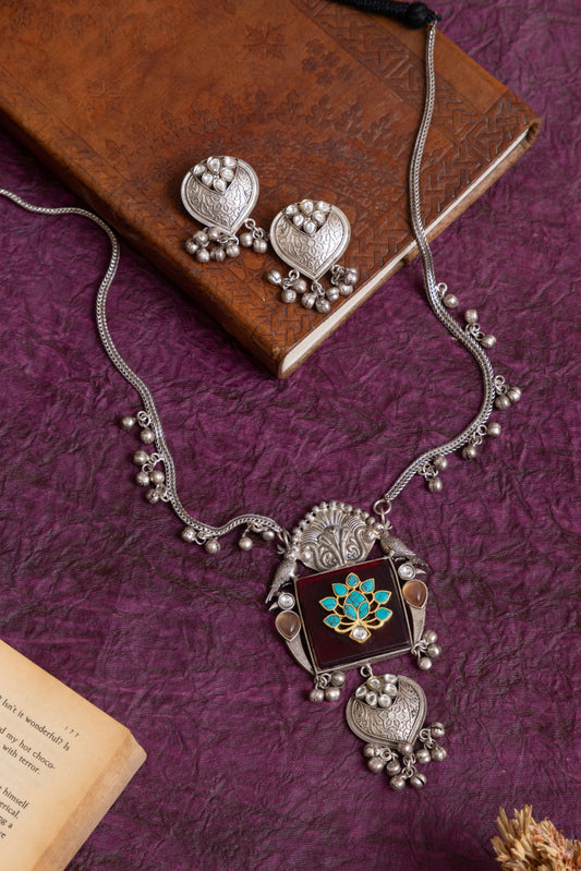 Taneja fusion two tone stone handcrfated necklace
