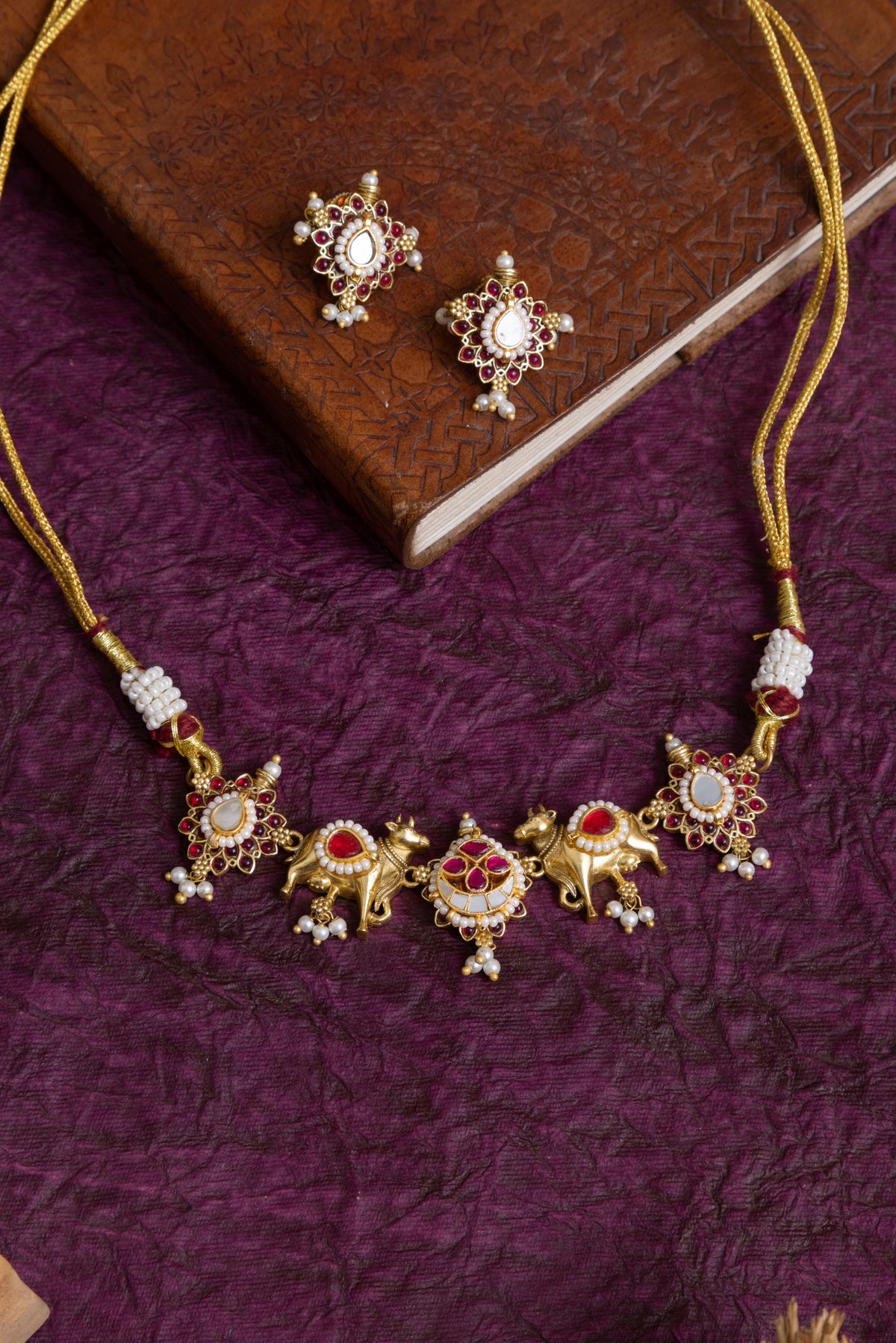 Zaveri pachi kundan gold nandi choker