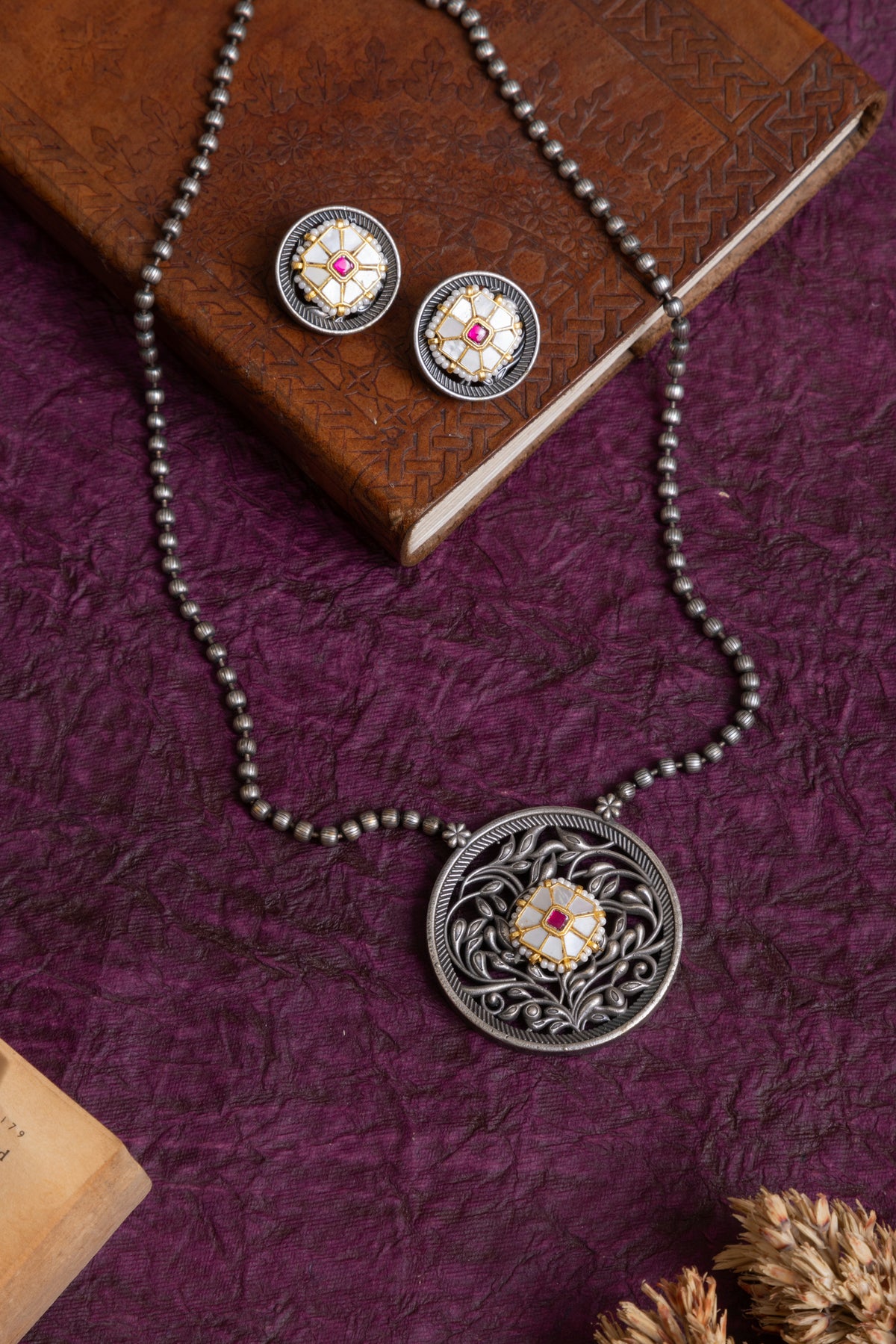 Nandan silver handcrafted pachi kundan necklace