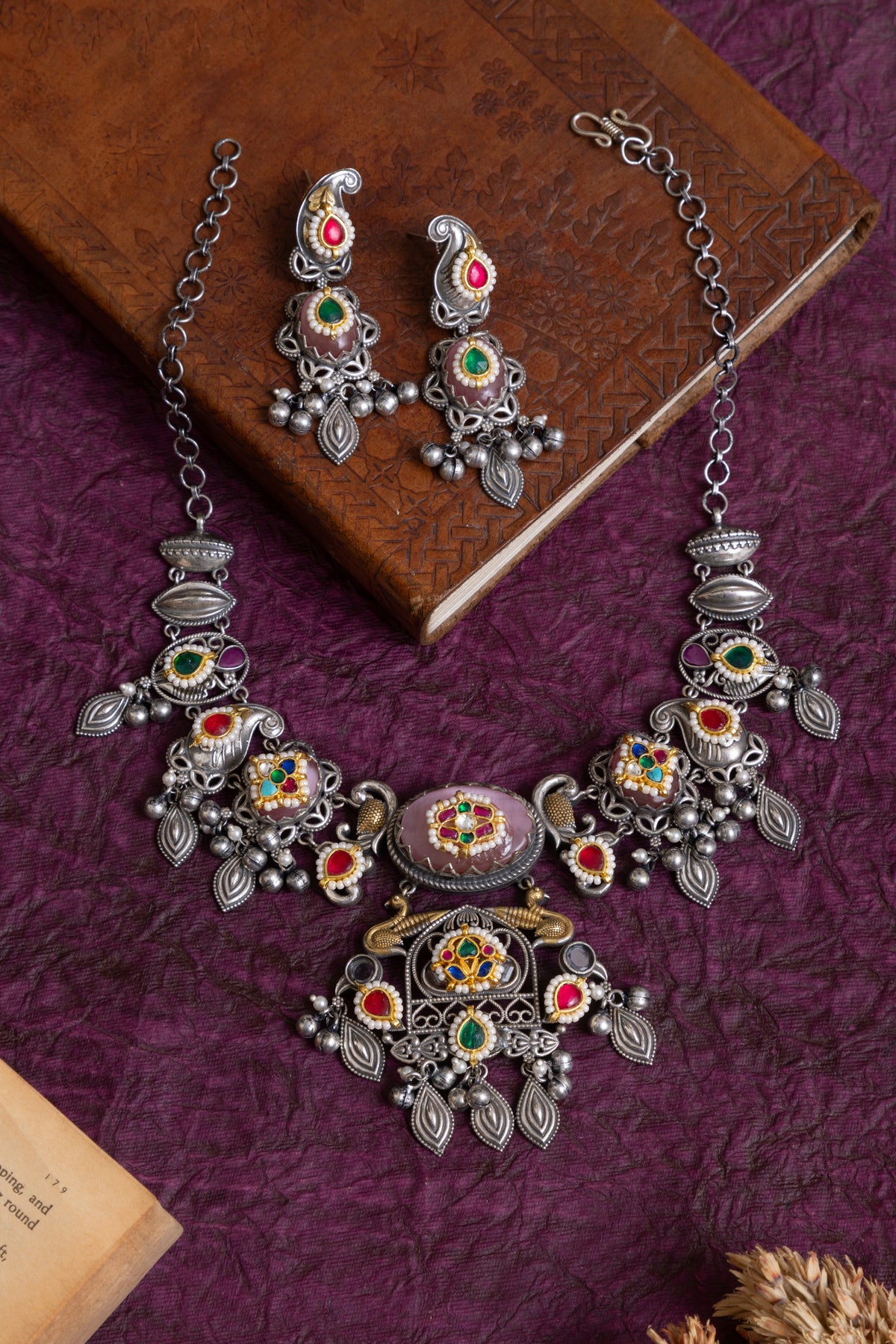 Pandey fusion two tone pachi kundan stone choker