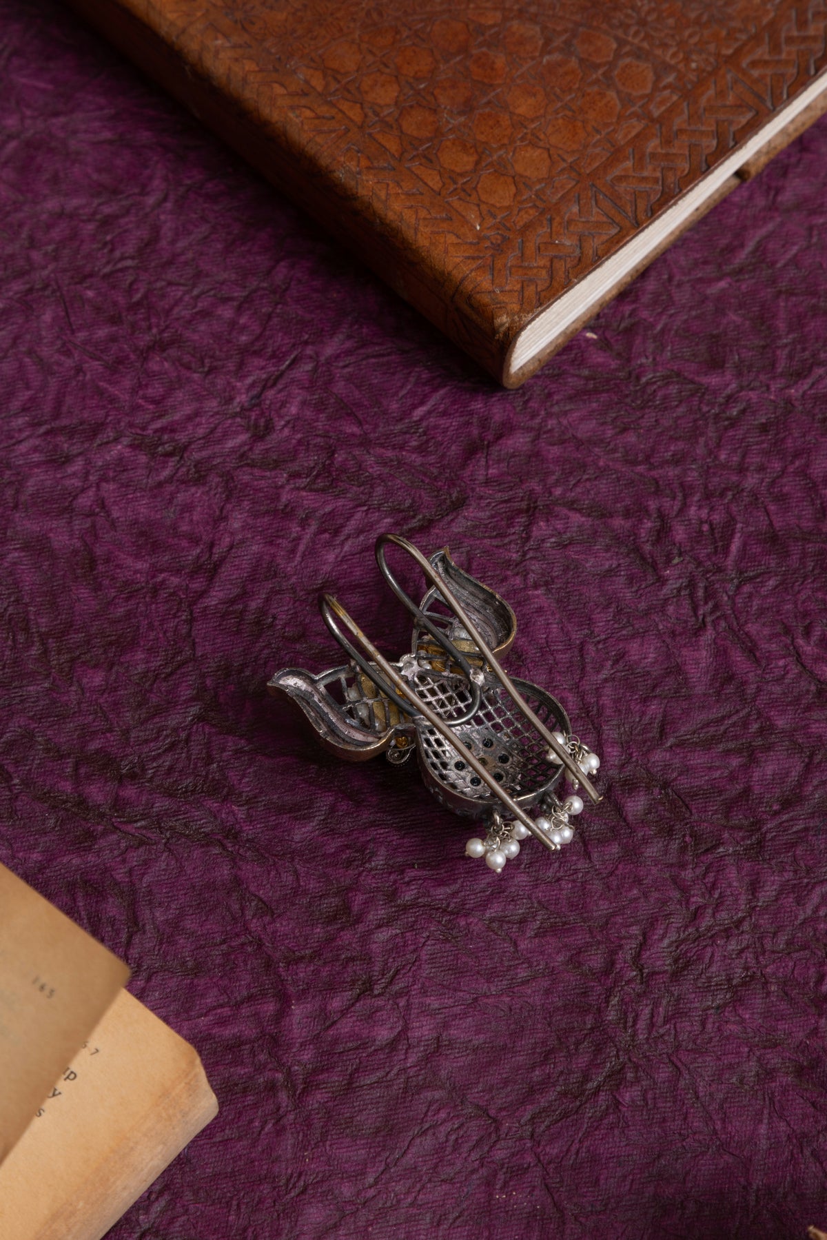 Yashvi two tone pachi kundan hair pin
