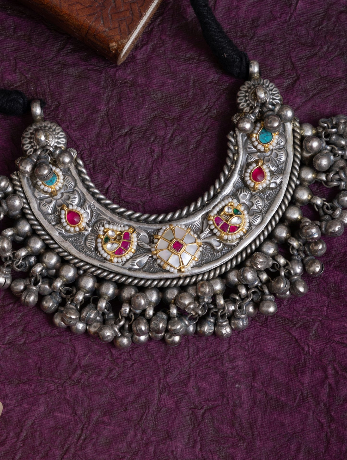 Chahak antique fusion pachi kundan necklace