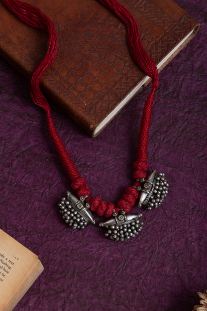 Mohan antique thread bubble choker