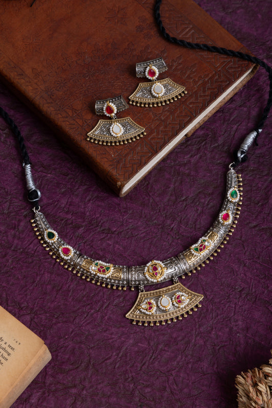 Tiya pachi kundan hasli choker