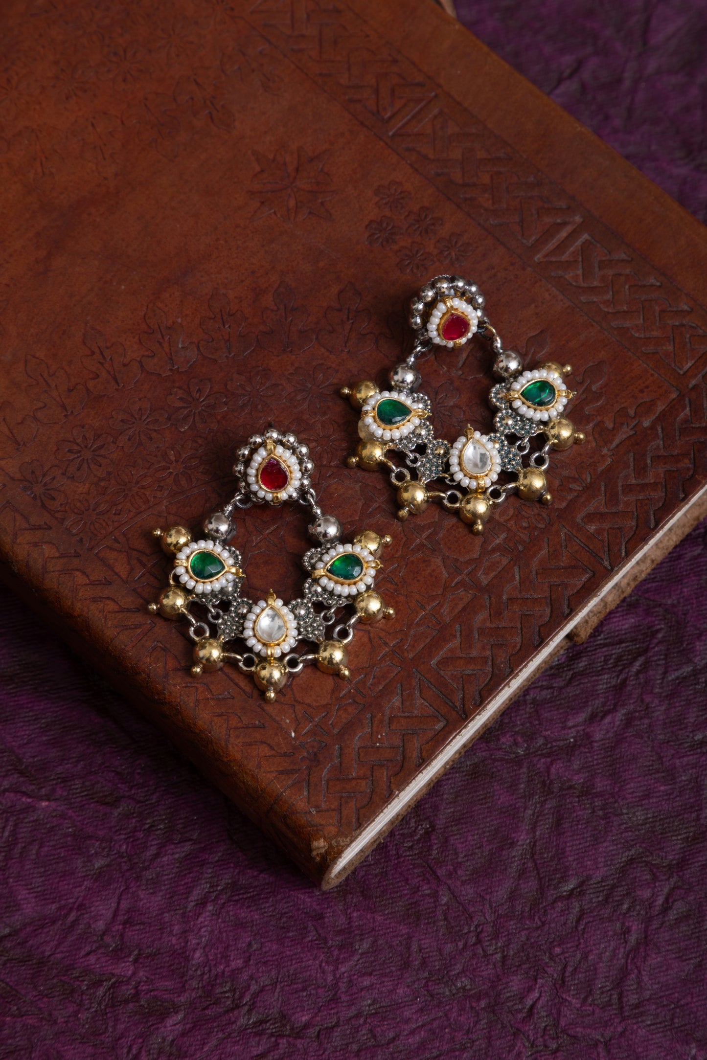 Anitha kolhapuri pachi kundan choker