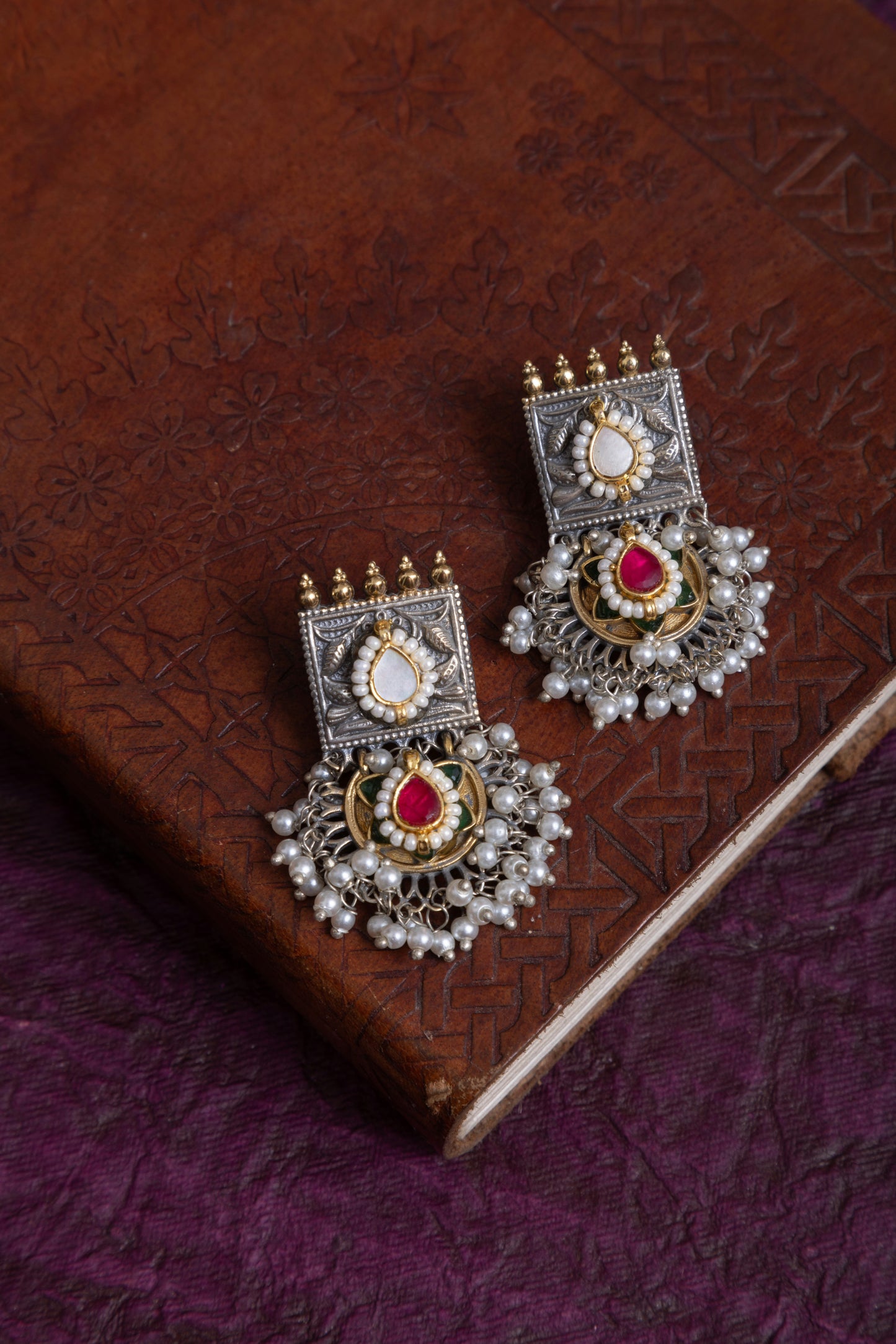 Urmila two tone fusion pachi kundan choker