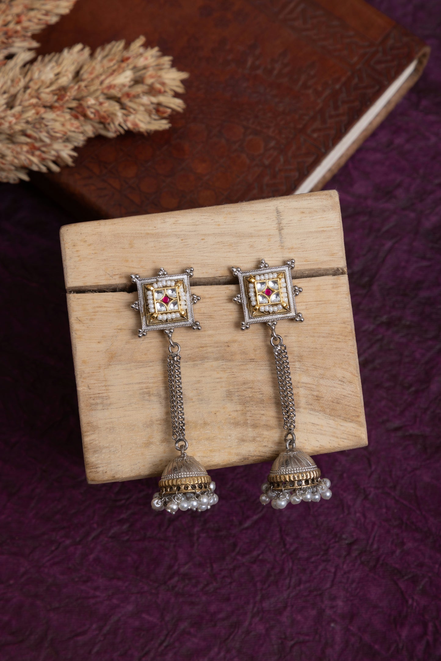 Dixita pachi kundan fusion two tone chain earrings