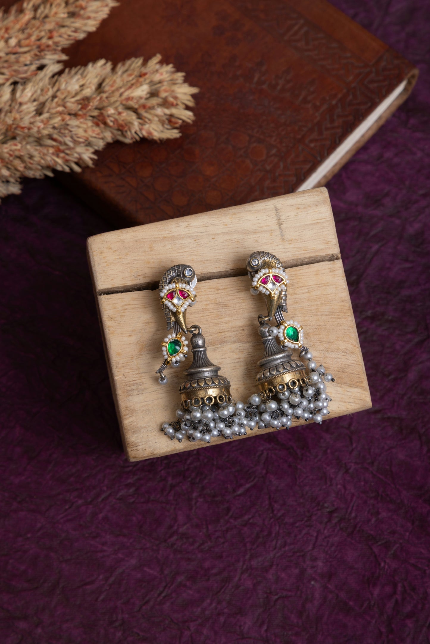 Akhila fusion pachi kundan two tone parrot jhumki earrings