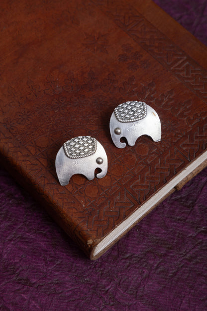 Ravina antique elephant necklace