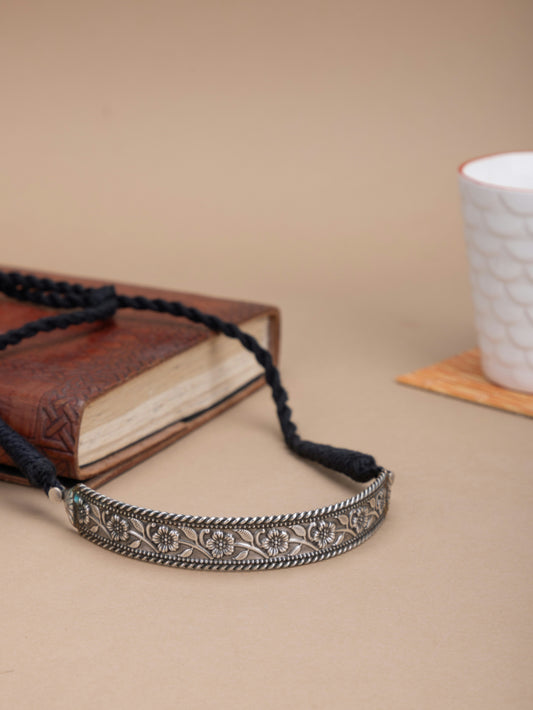 Antique flower hasli choker