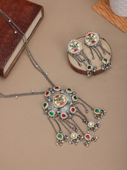 Riya Pachi kundan necklace