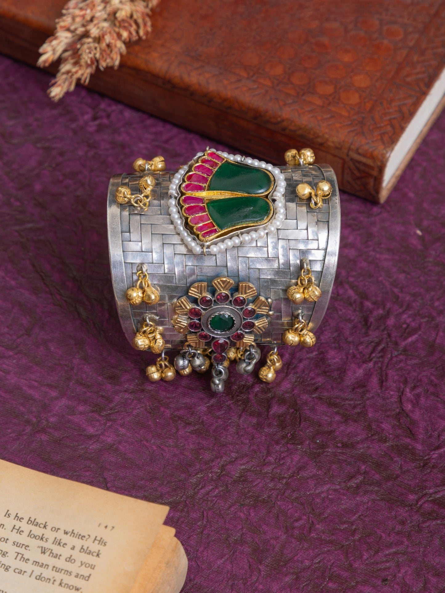 Lakshmi pagla fusion handcuff