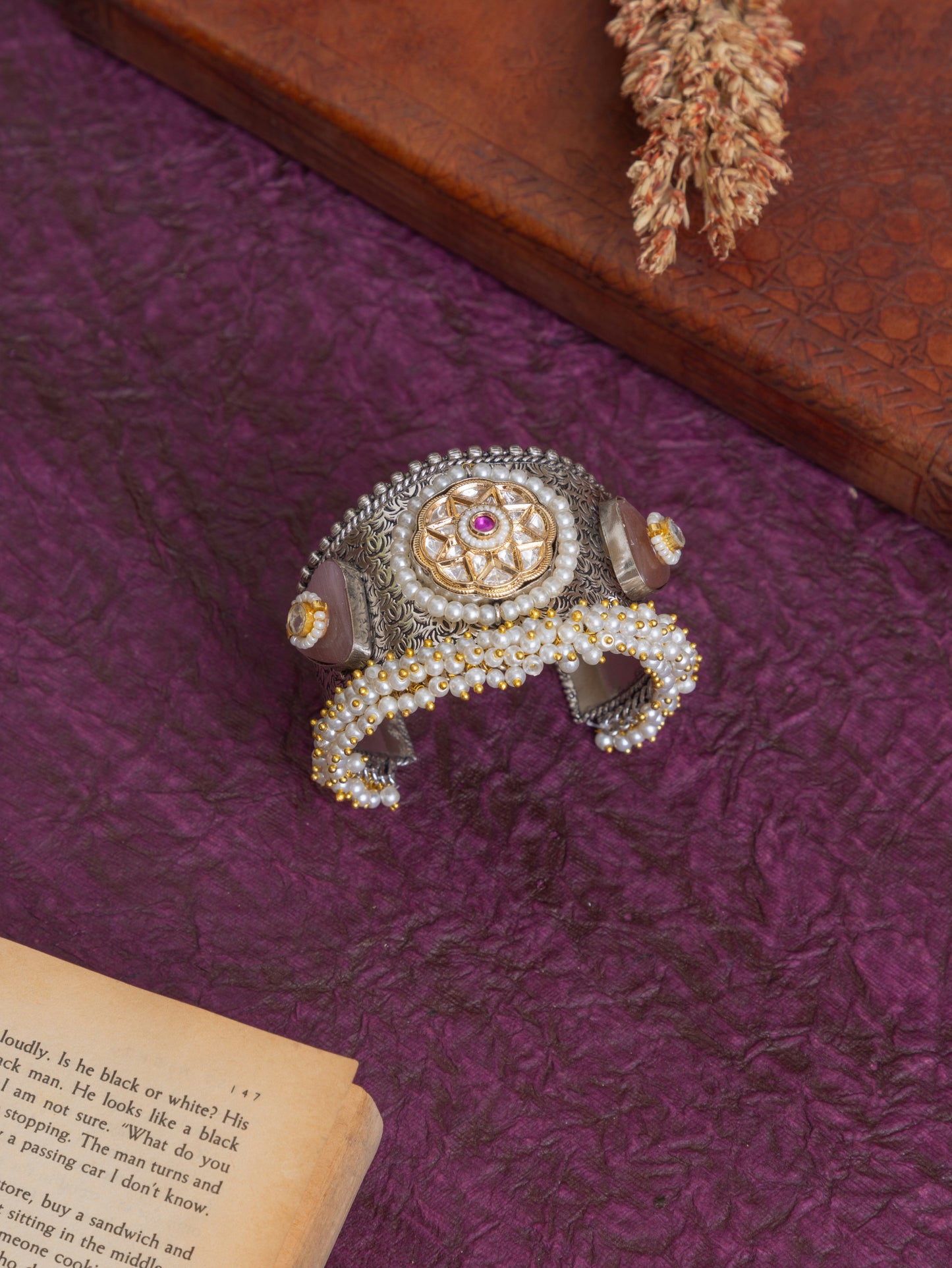 Pankhuri fusion kundan handcuff