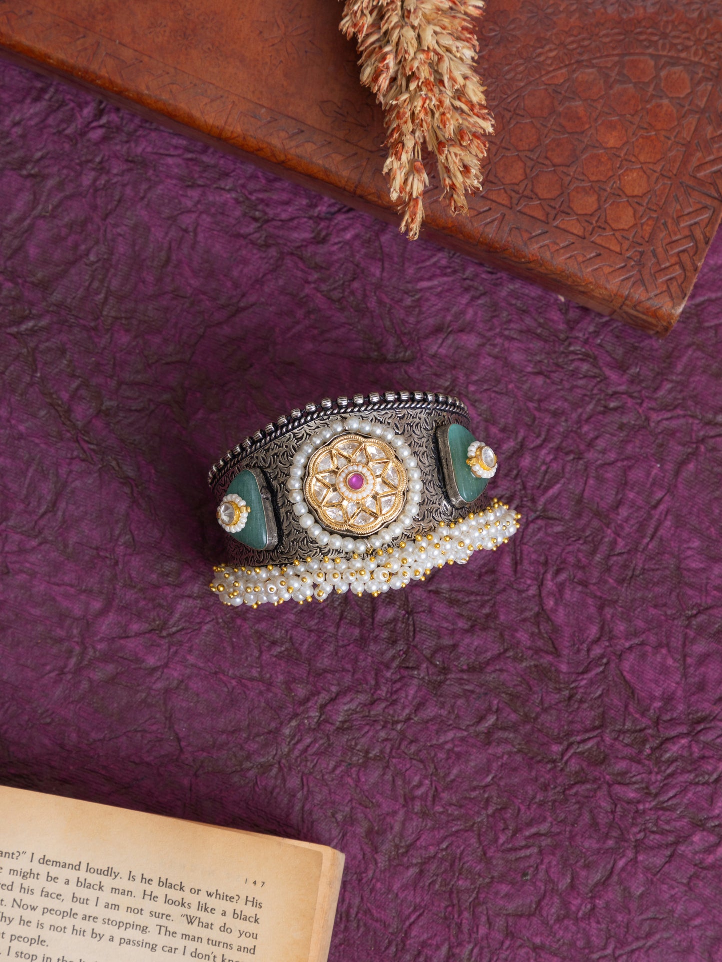 Pankhuri fusion kundan handcuff