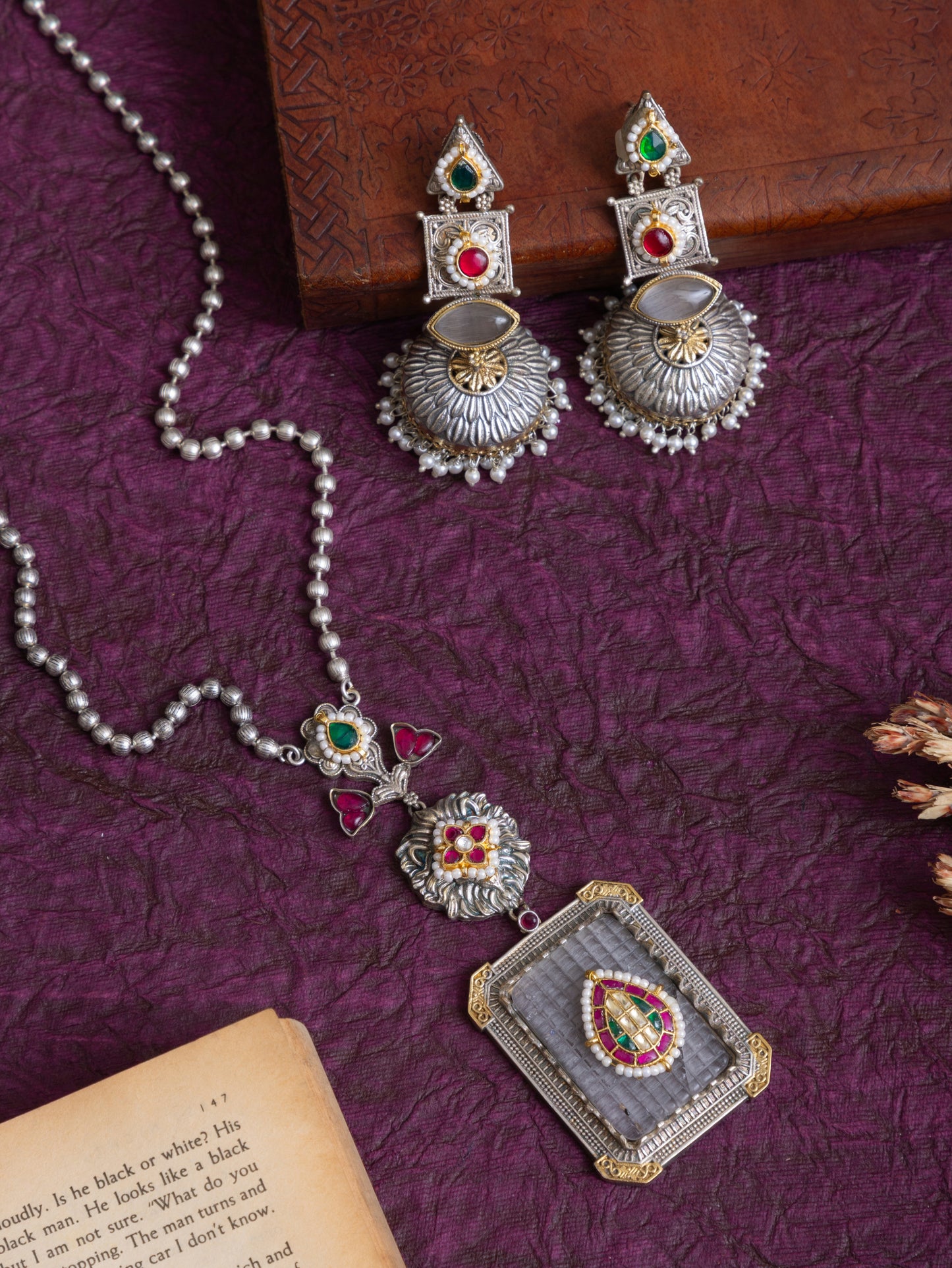 Saanjh premium fusion kundan necklace