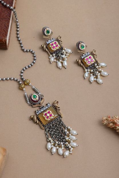 Bawri pachi kundan Peacock necklace