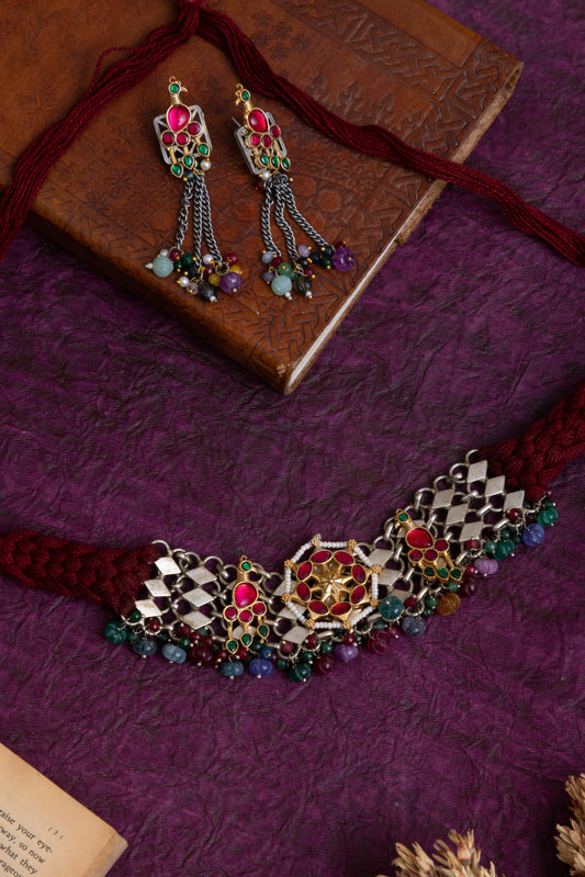 Sona handcrfated fusion thread choker