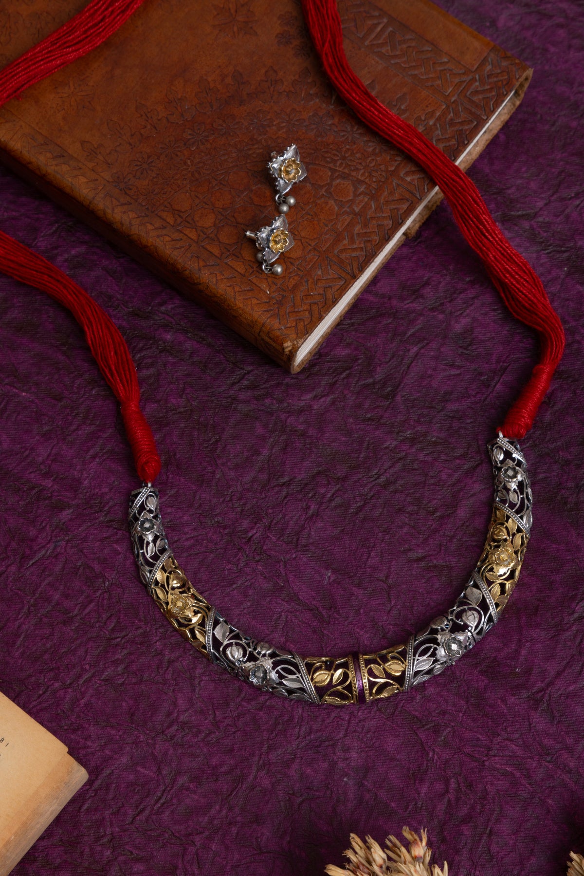 Anushka chittai cutwork two tone fusion hasli