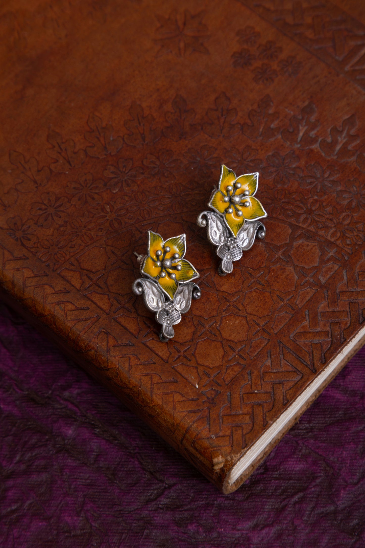 Kejal enamel meenakari antique tribal hasli choker