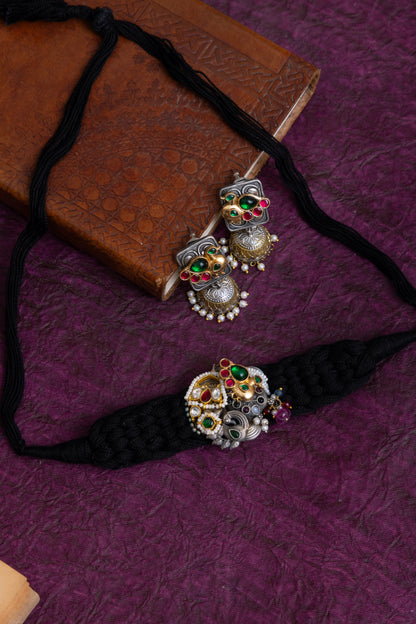 Utsa handcrafted Fusion thread choker