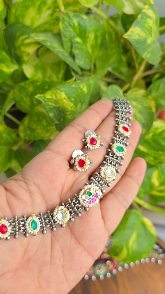 Silky antique silver pachi kundan choker with earrings