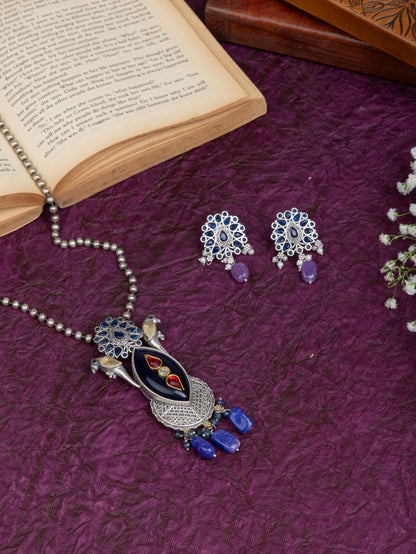 Sana Parrot dual tone necklace