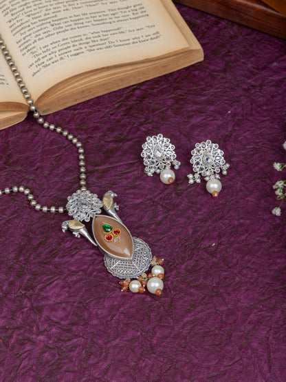 Sana Parrot dual tone necklace