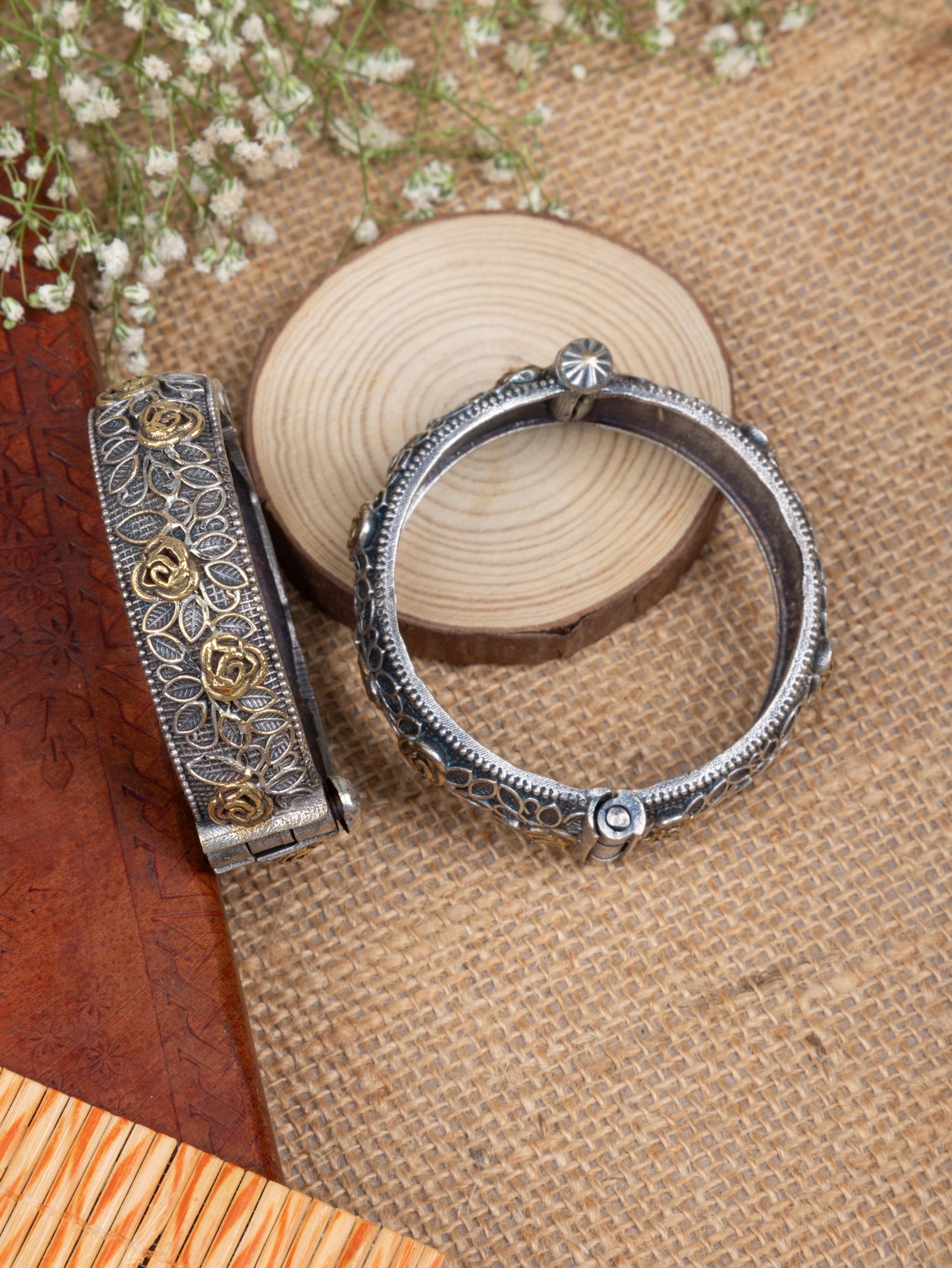 Large size dual tone rose kada