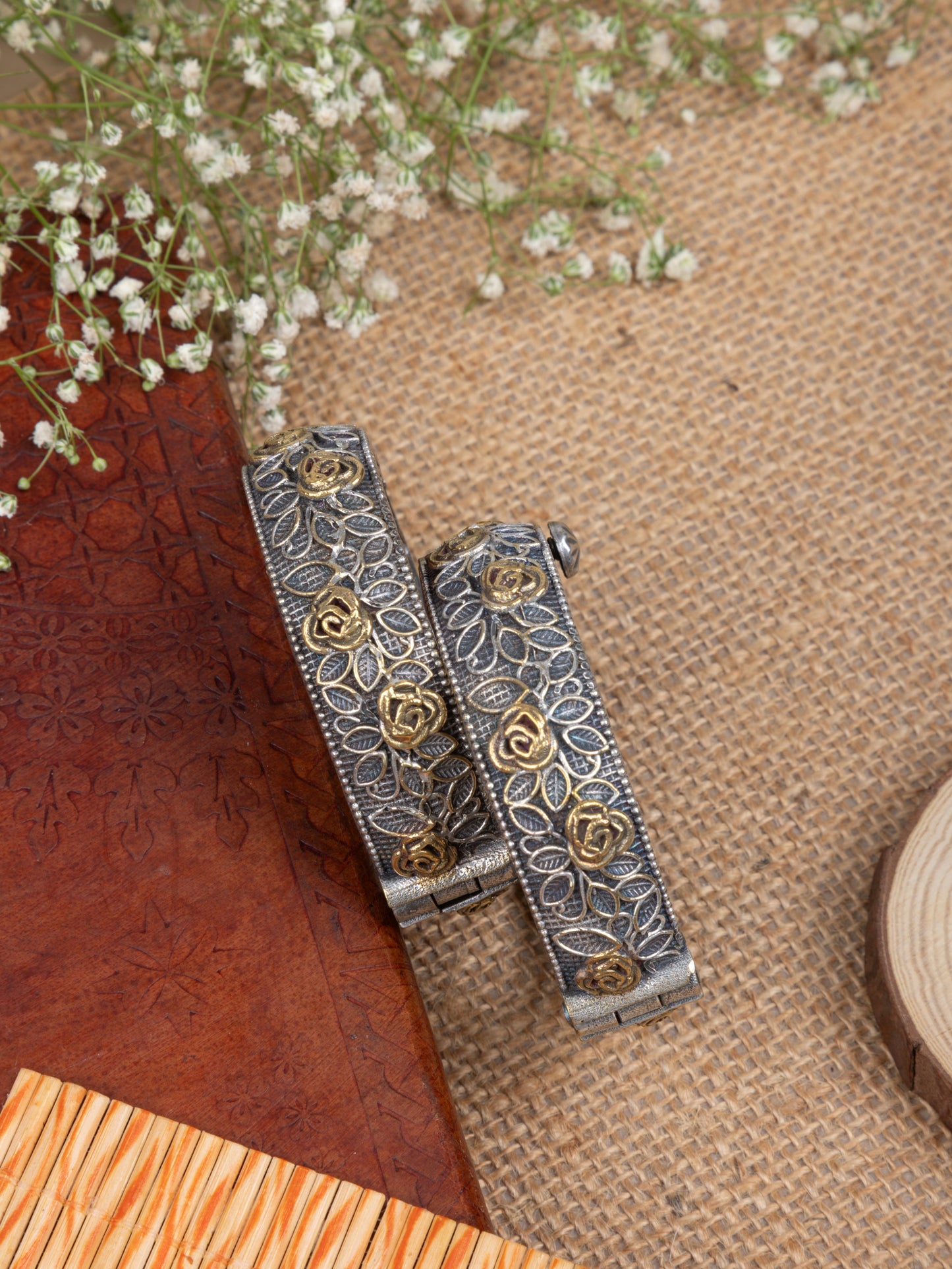 Large size dual tone rose kada