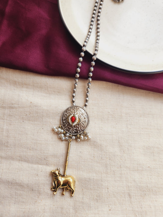Nandi necklace