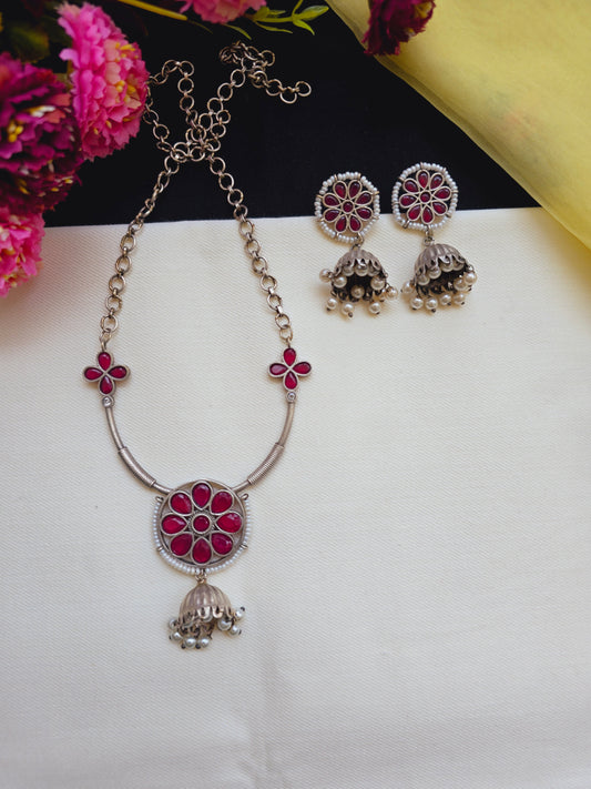 Aisha moh necklace